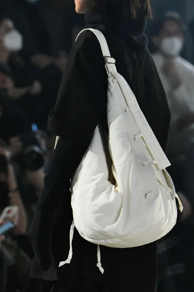 Look 7